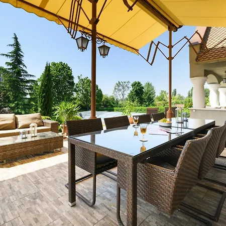 Balaton Gran Paradiso Апартаменты